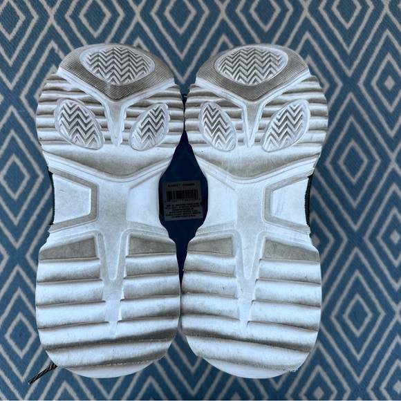 Lucky Step Women’s Chunky Colorful Sneaker - Picture 6 of 6